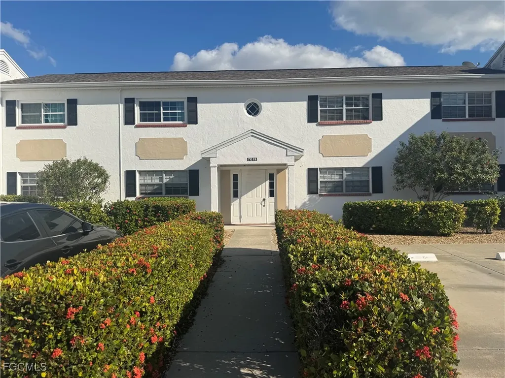 7019 Cedarhurst Drive Fort Myers FL 33919