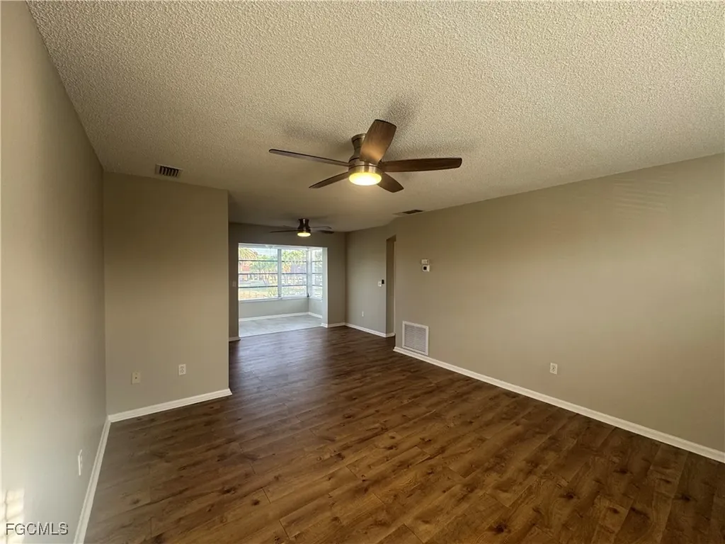 7019 Cedarhurst Drive Fort Myers FL 33919