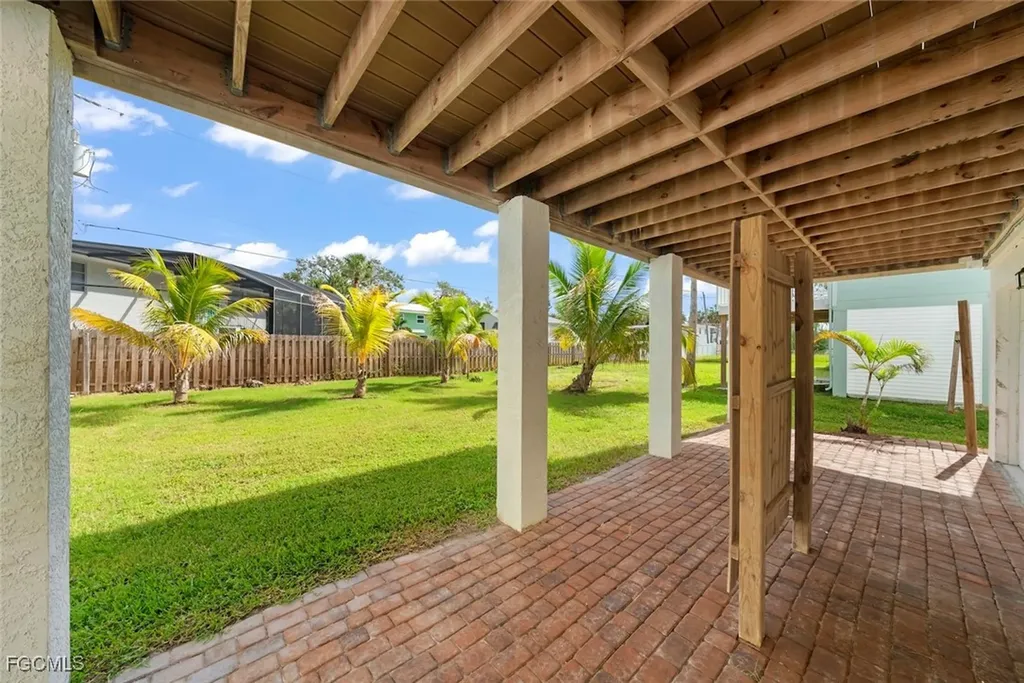 5379 Palmetto Street Fort Myers Beach FL 33931
