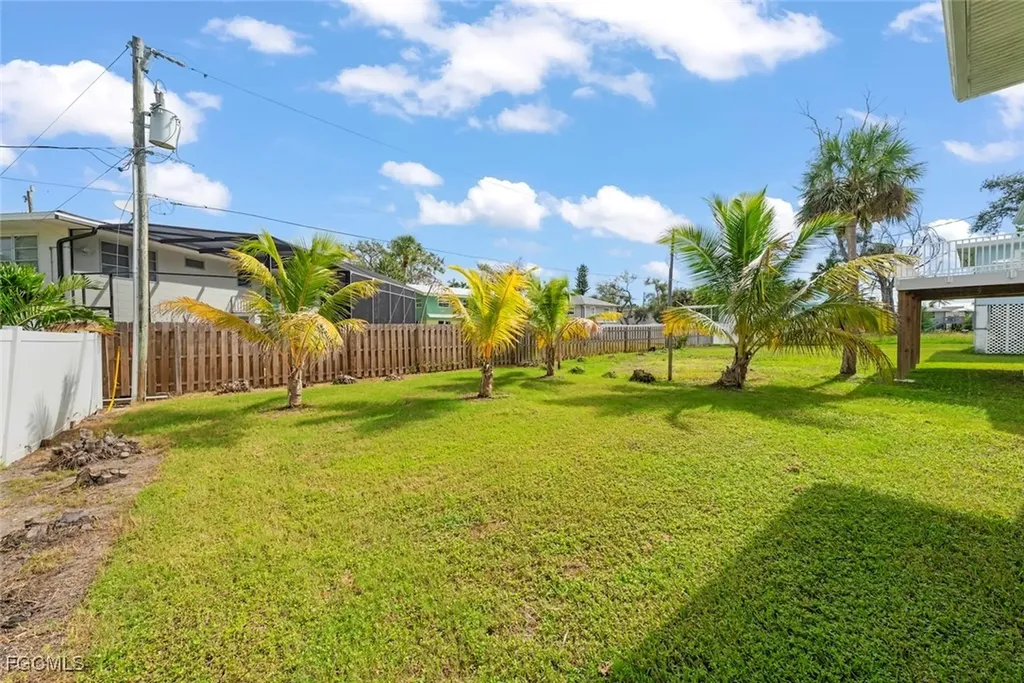 5379 Palmetto Street Fort Myers Beach FL 33931