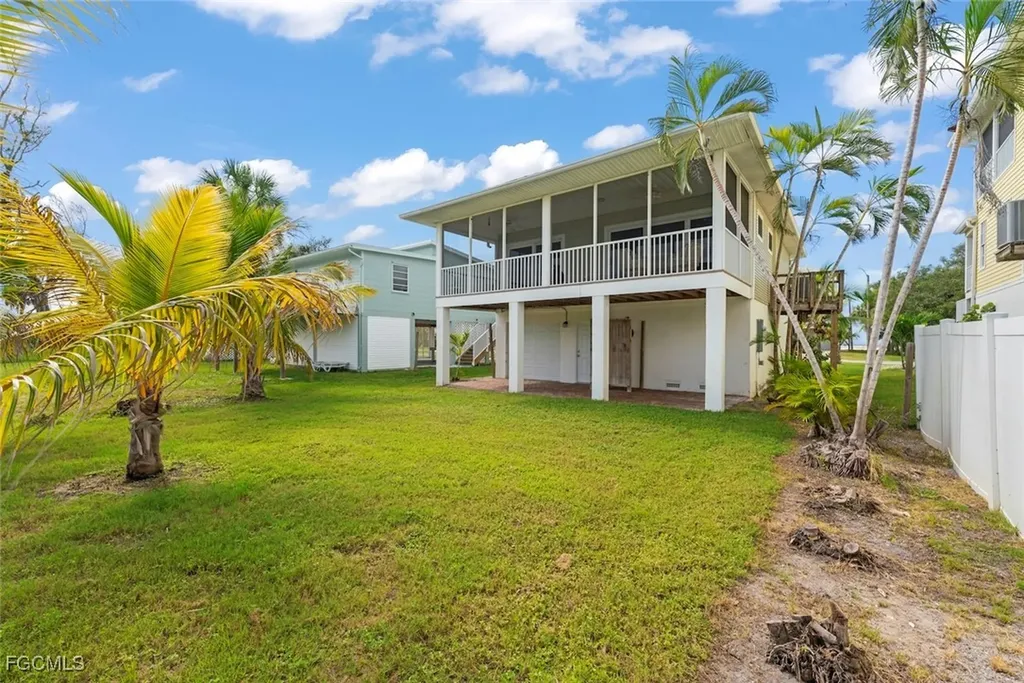 5379 Palmetto Street Fort Myers Beach FL 33931