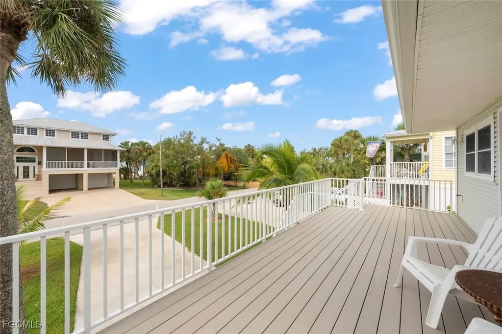5379 Palmetto Street Fort Myers Beach FL 33931