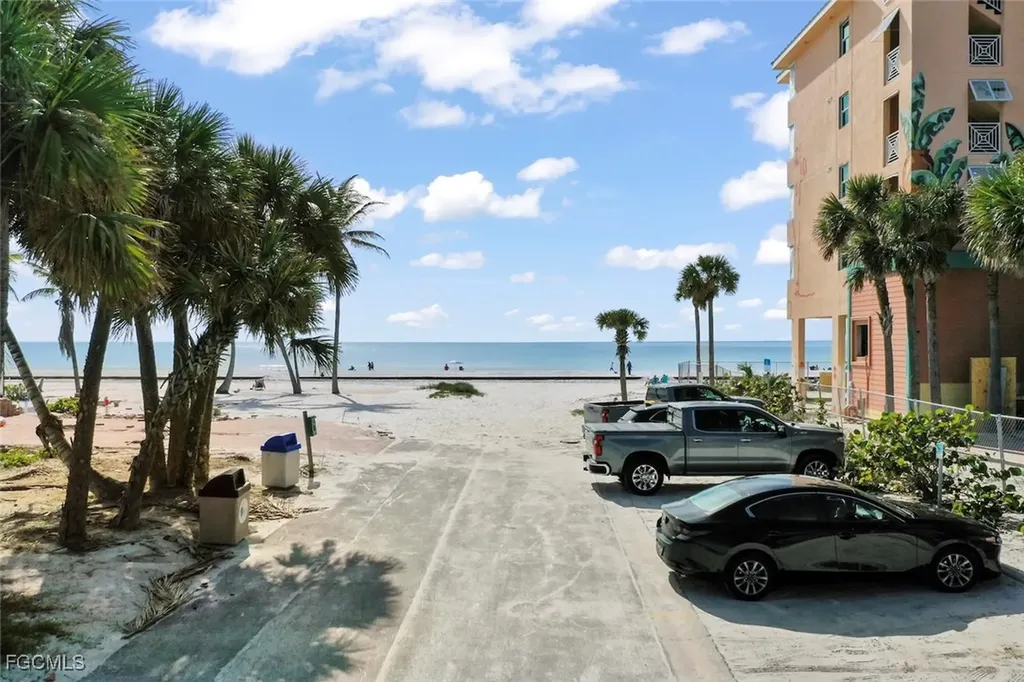 5379 Palmetto Street Fort Myers Beach FL 33931