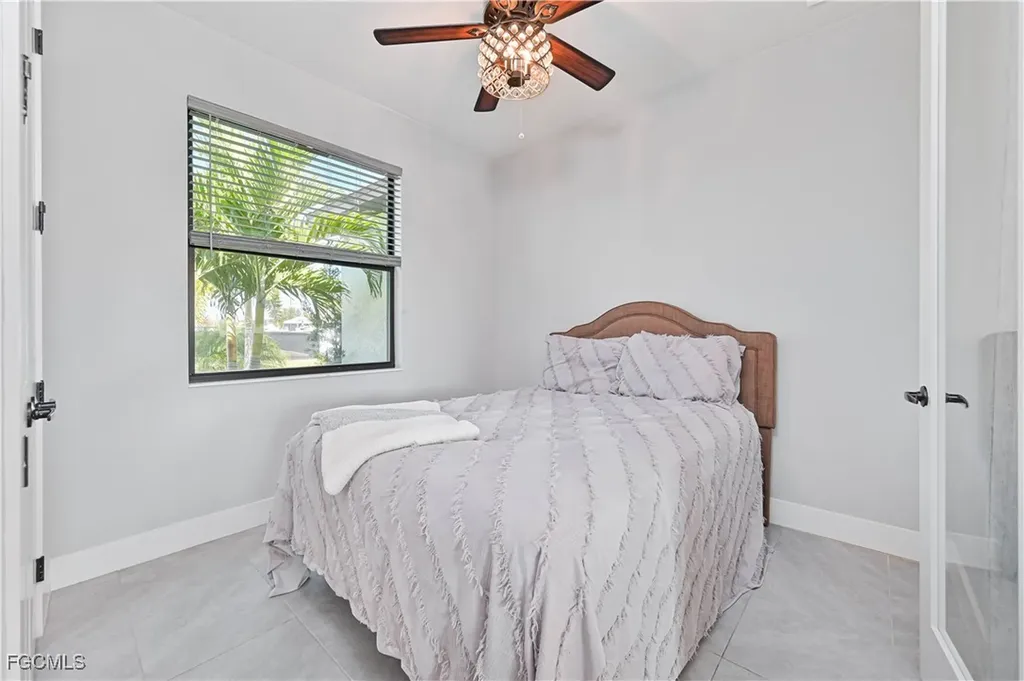 1308 SW 4th Lane Cape Coral FL 33991