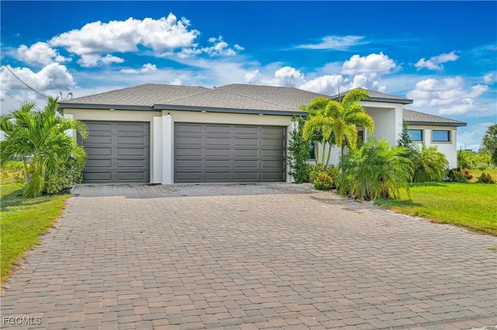 1308 SW 4th Lane Cape Coral FL 33991