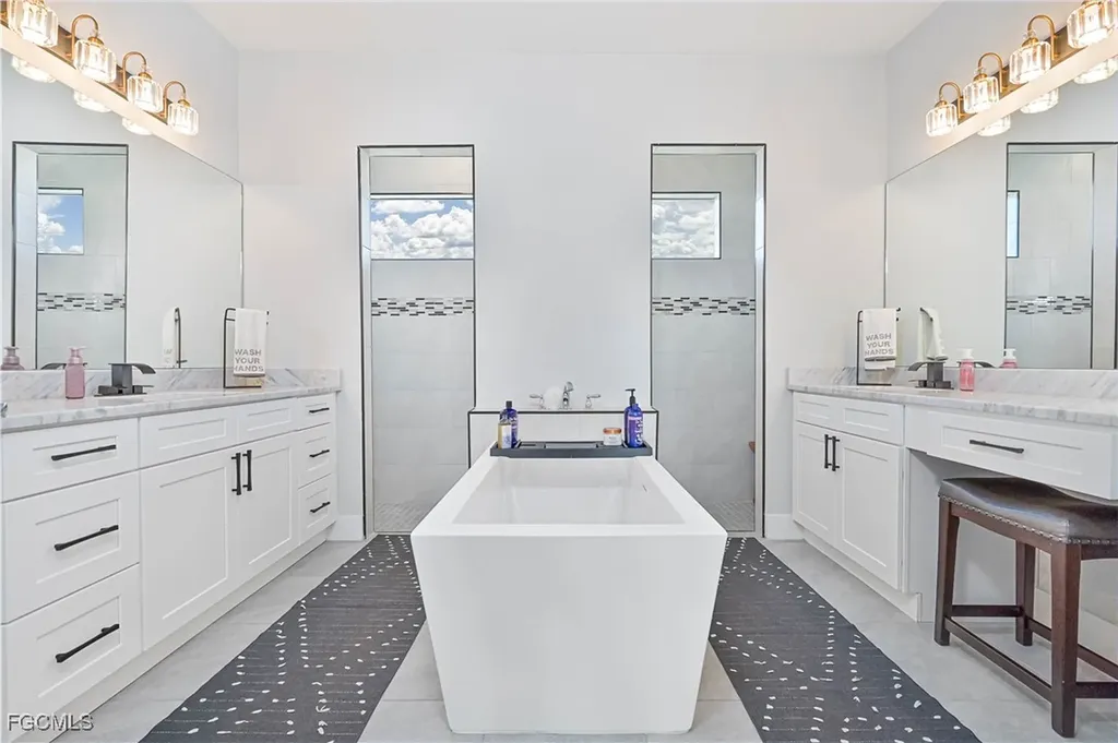 1308 SW 4th Lane Cape Coral FL 33991