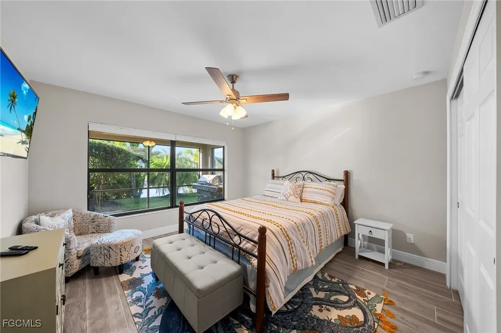 328 SW 26th Avenue Cape Coral FL 33991