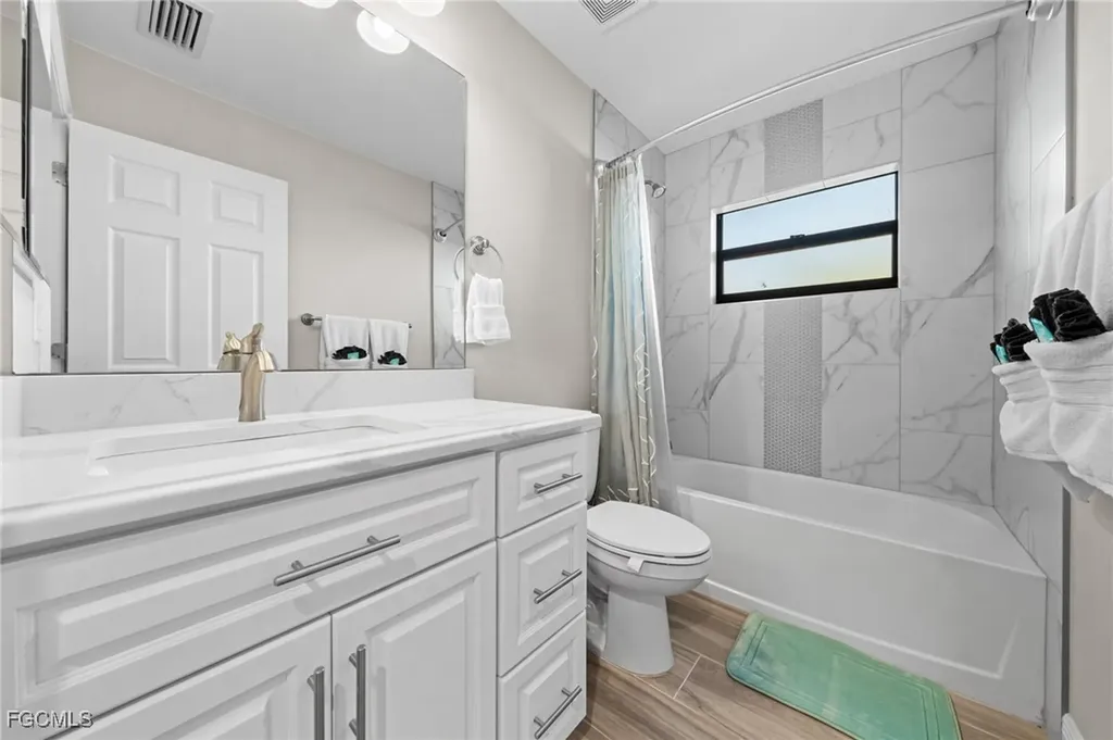 328 SW 26th Avenue Cape Coral FL 33991