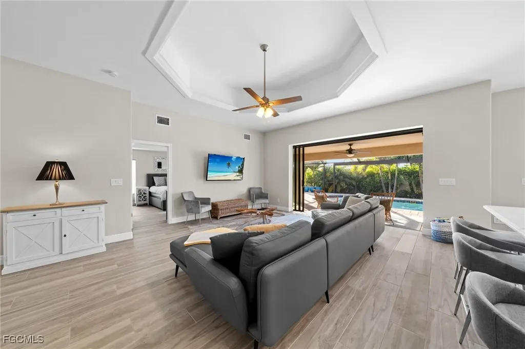 328 SW 26th Avenue Cape Coral FL 33991