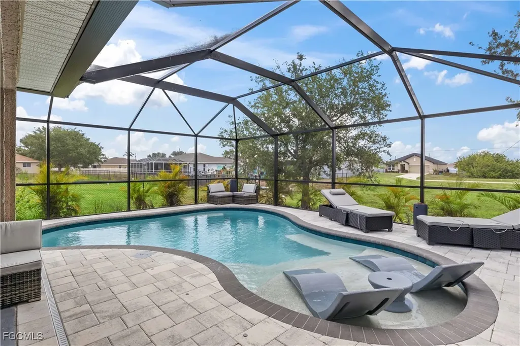 927 NW 12th Terrace Cape Coral FL 33993