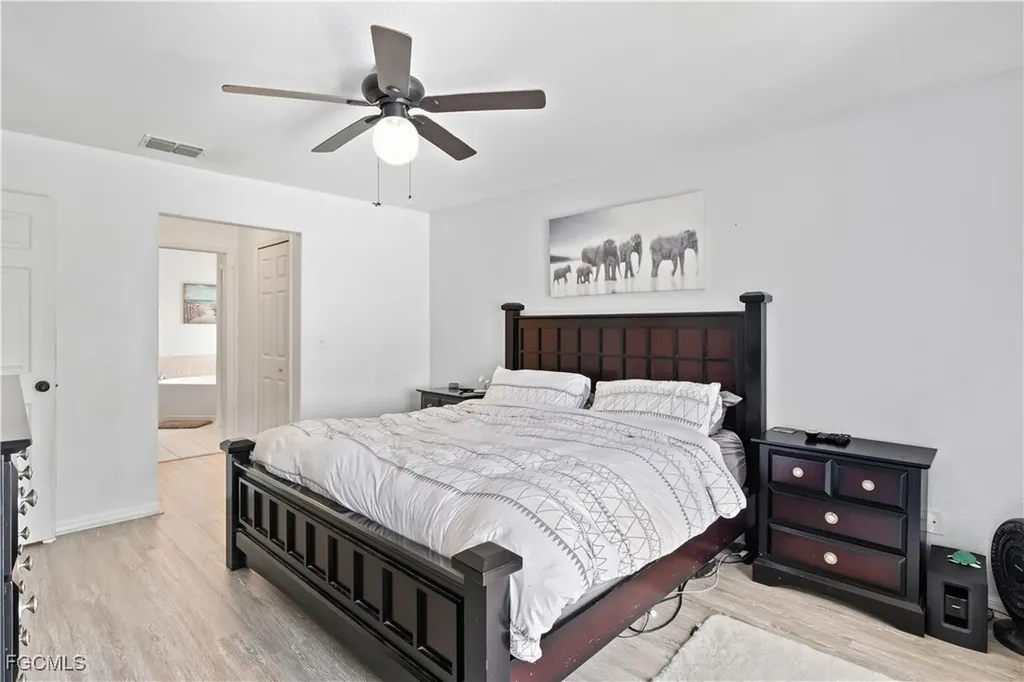 927 NW 12th Terrace Cape Coral FL 33993