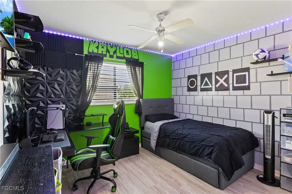 927 NW 12th Terrace Cape Coral FL 33993