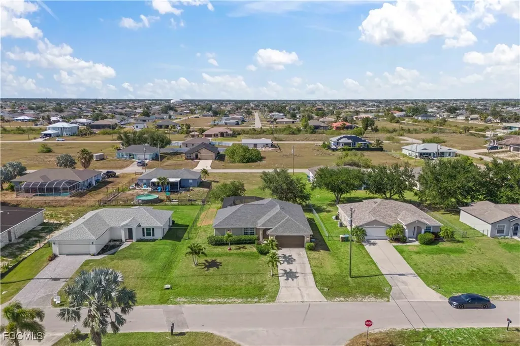 927 NW 12th Terrace Cape Coral FL 33993