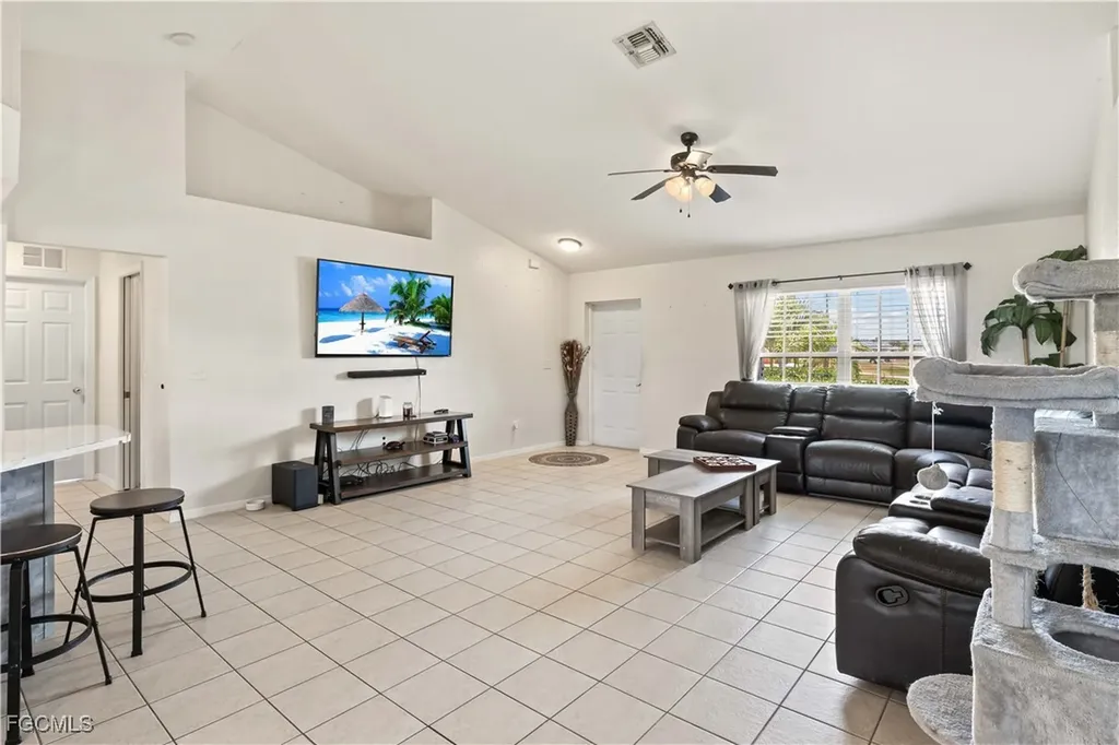 927 NW 12th Terrace Cape Coral FL 33993