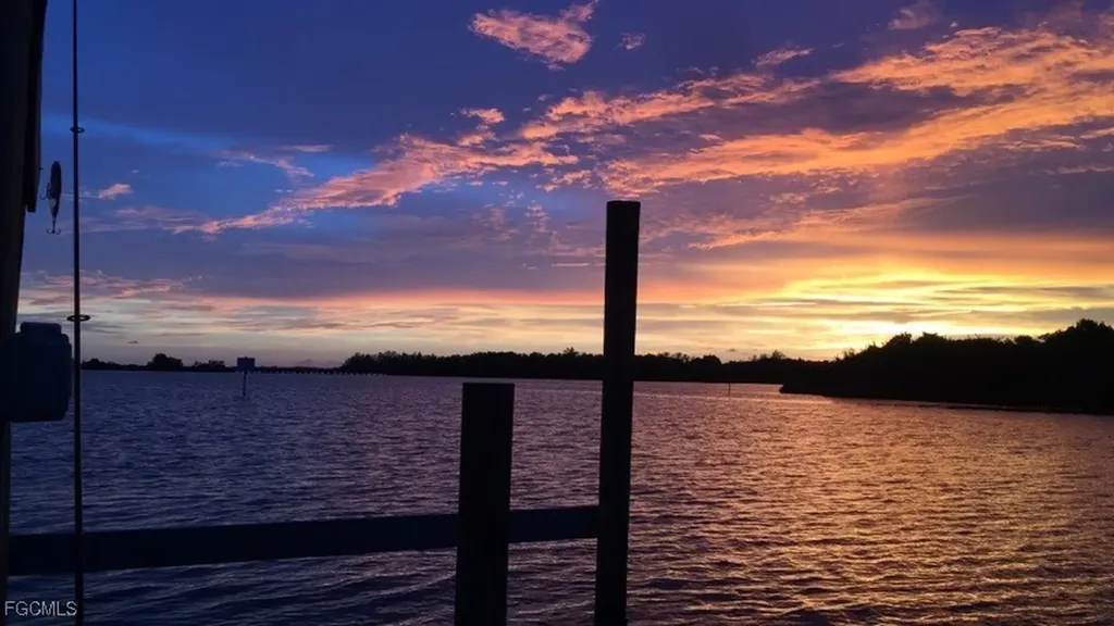 4885 E Riverside Drive Fort Myers FL 33905