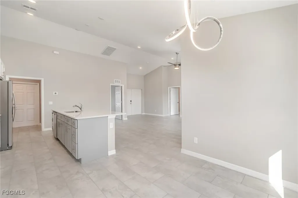 4309 NE 20th Court Cape Coral FL 33909