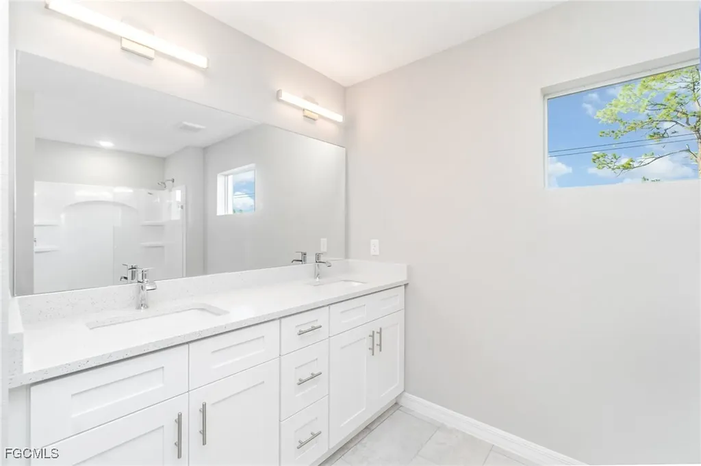 4309 NE 20th Court Cape Coral FL 33909