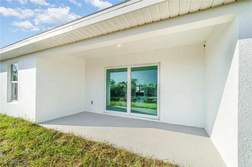 4309 NE 20th Court Cape Coral FL 33909