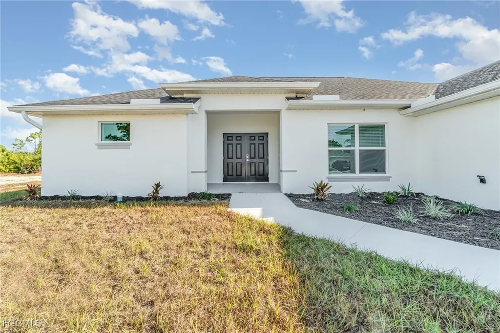 4309 NE 20th Court Cape Coral FL 33909