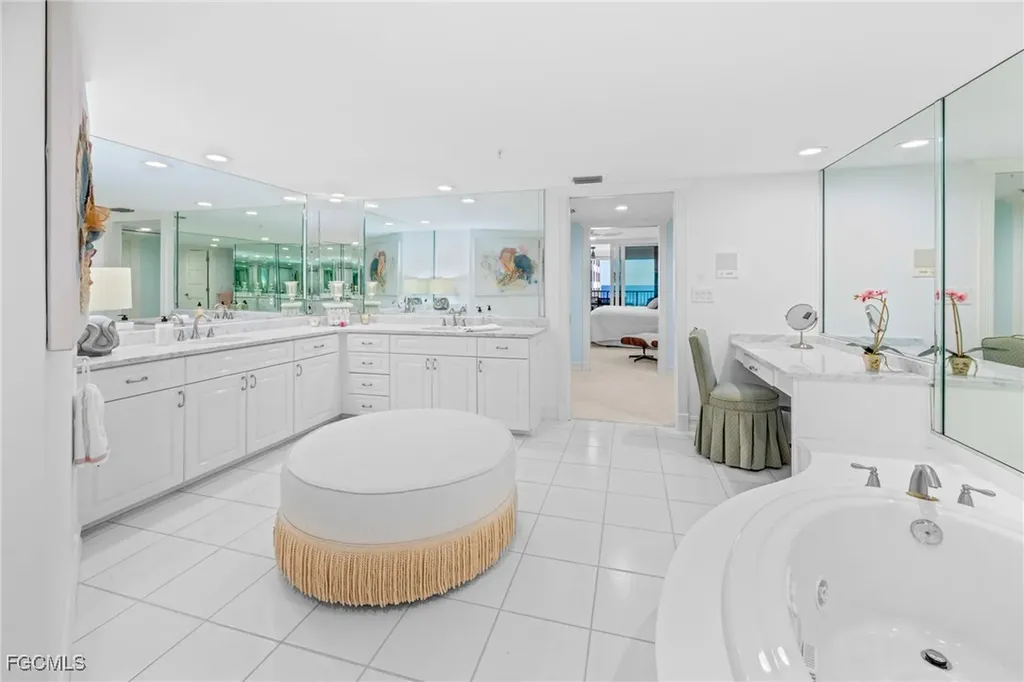 3131 W Gulf Drive Sanibel FL 33957