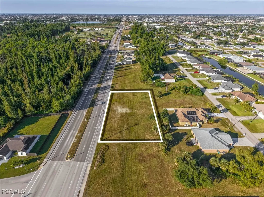 1101/1105/1109 Chiquita Boulevard S Cape Coral FL 33991