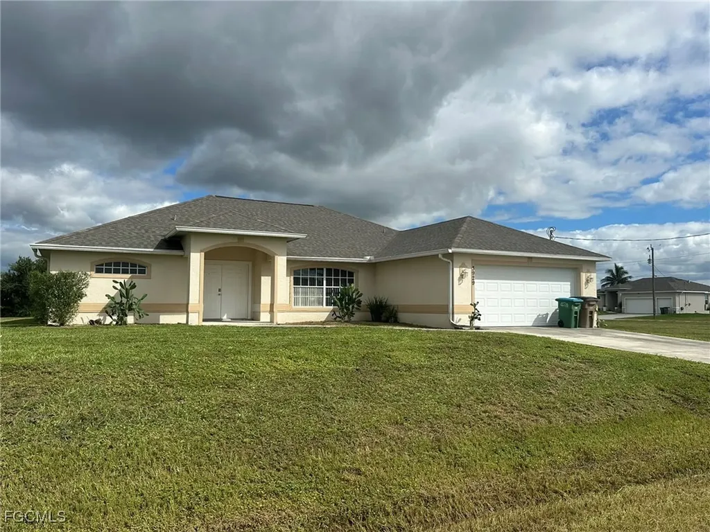 3929 NW 42nd Avenue Cape Coral FL 33993