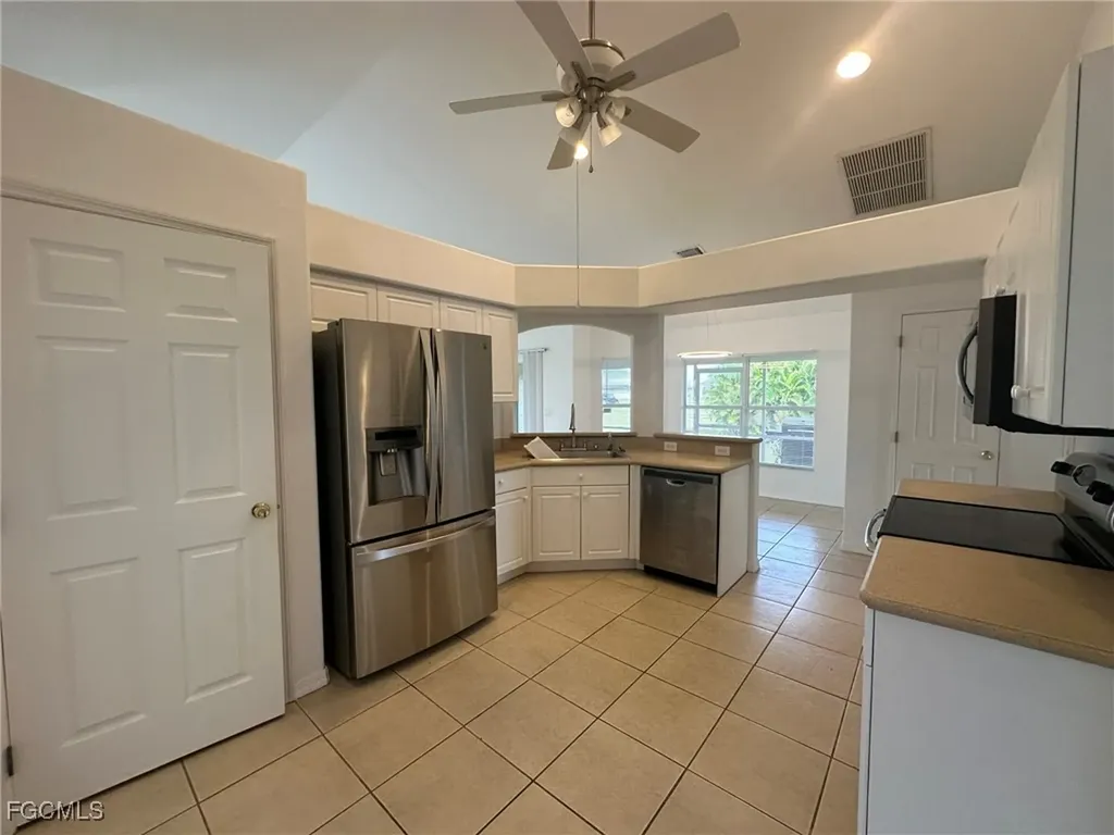 3929 NW 42nd Avenue Cape Coral FL 33993