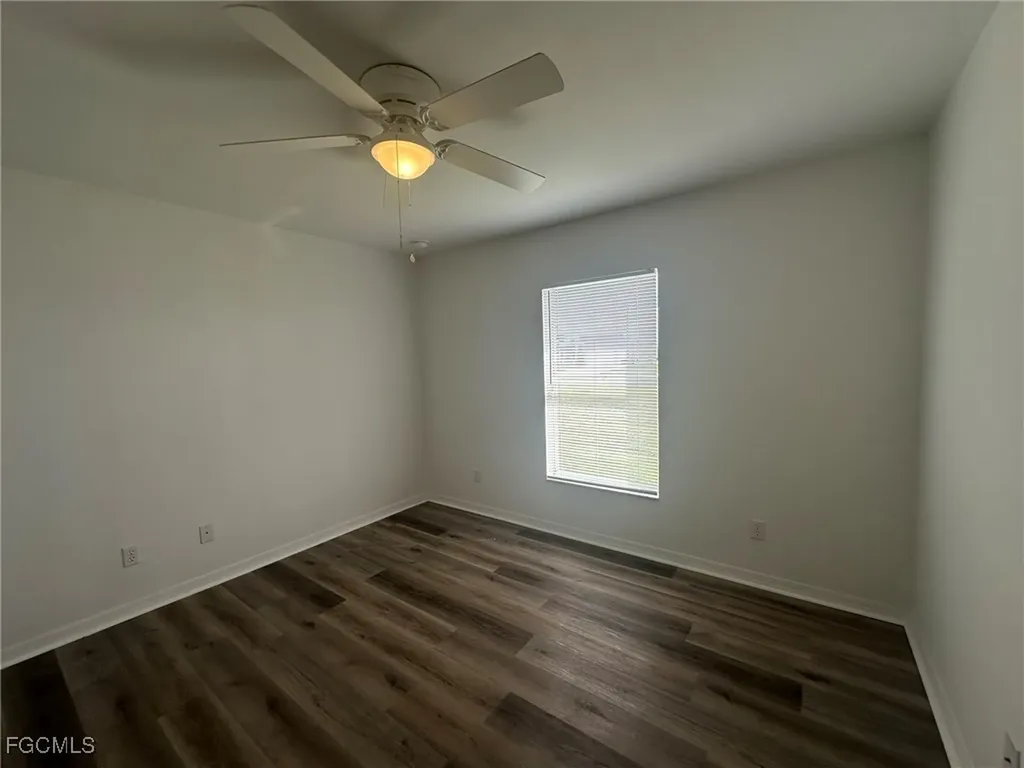 3929 NW 42nd Avenue Cape Coral FL 33993