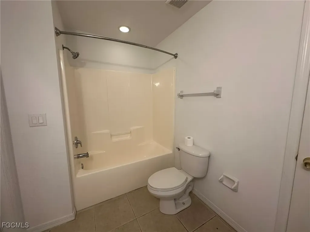 3929 NW 42nd Avenue Cape Coral FL 33993