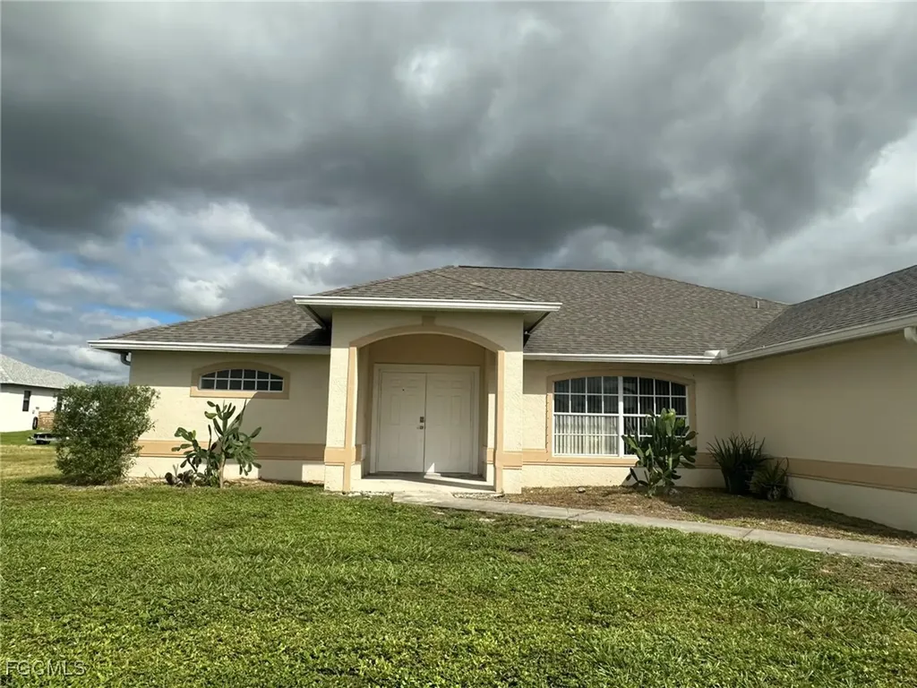 3929 NW 42nd Avenue Cape Coral FL 33993