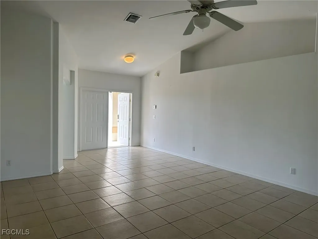 3929 NW 42nd Avenue Cape Coral FL 33993