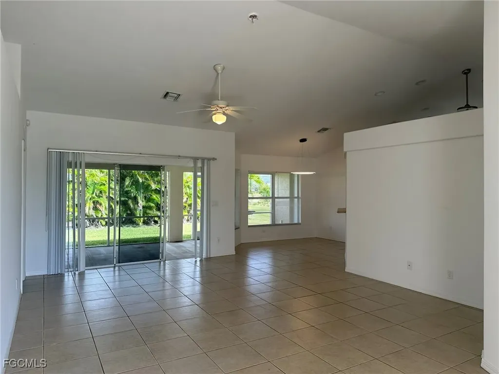 3929 NW 42nd Avenue Cape Coral FL 33993