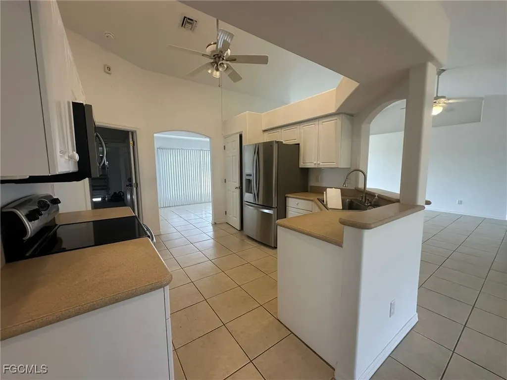 3929 NW 42nd Avenue Cape Coral FL 33993