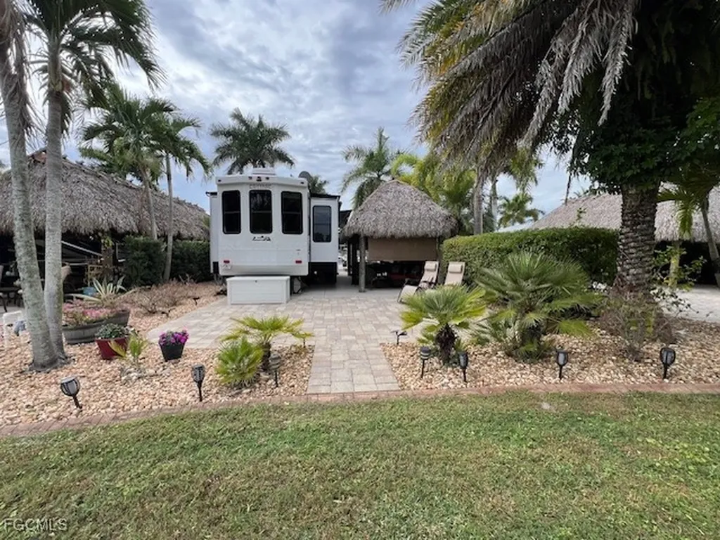 5151 Cypress Trail Resort Circle Fort Myers FL 33905