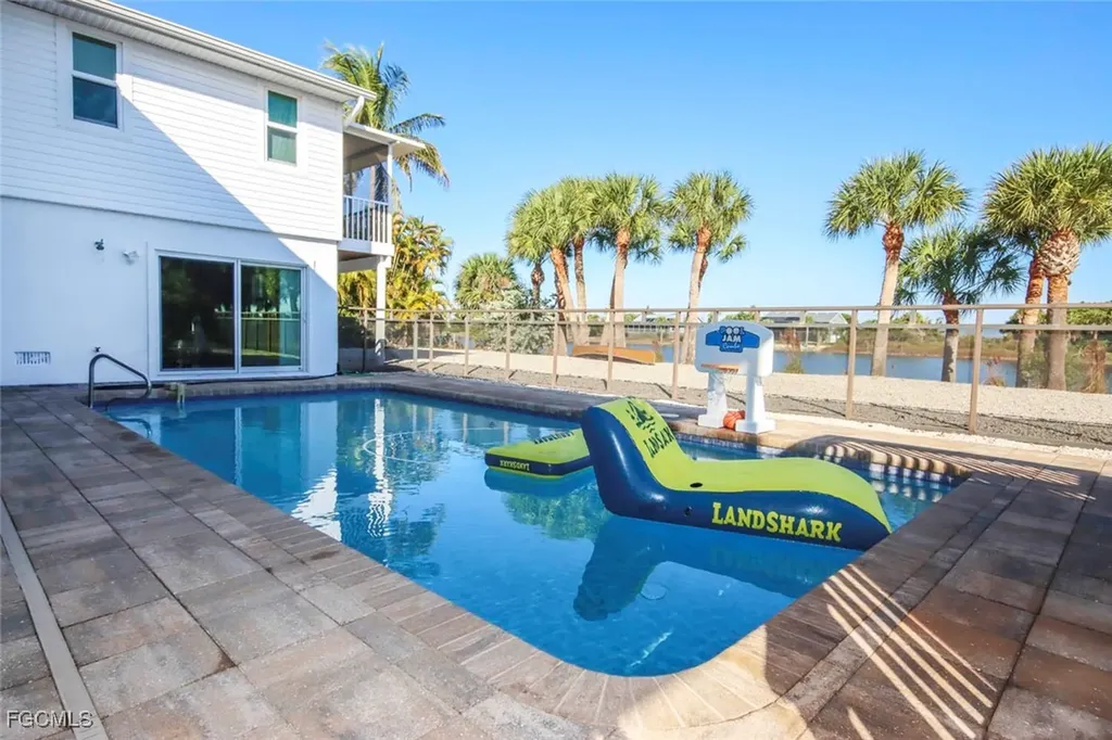 Sanibel FL 33957
