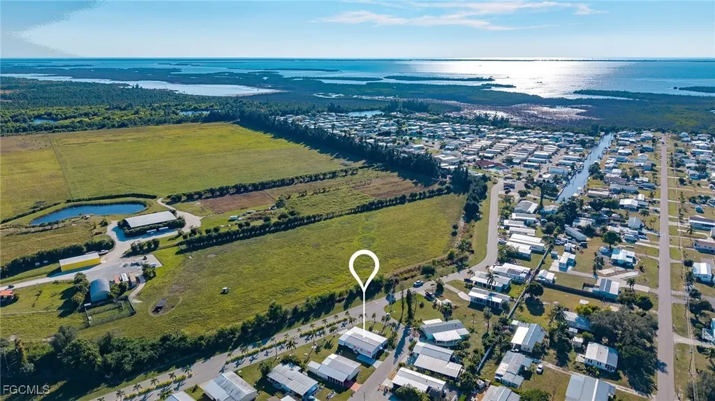 4700 Gulfgate Lane S St. James City FL 33956