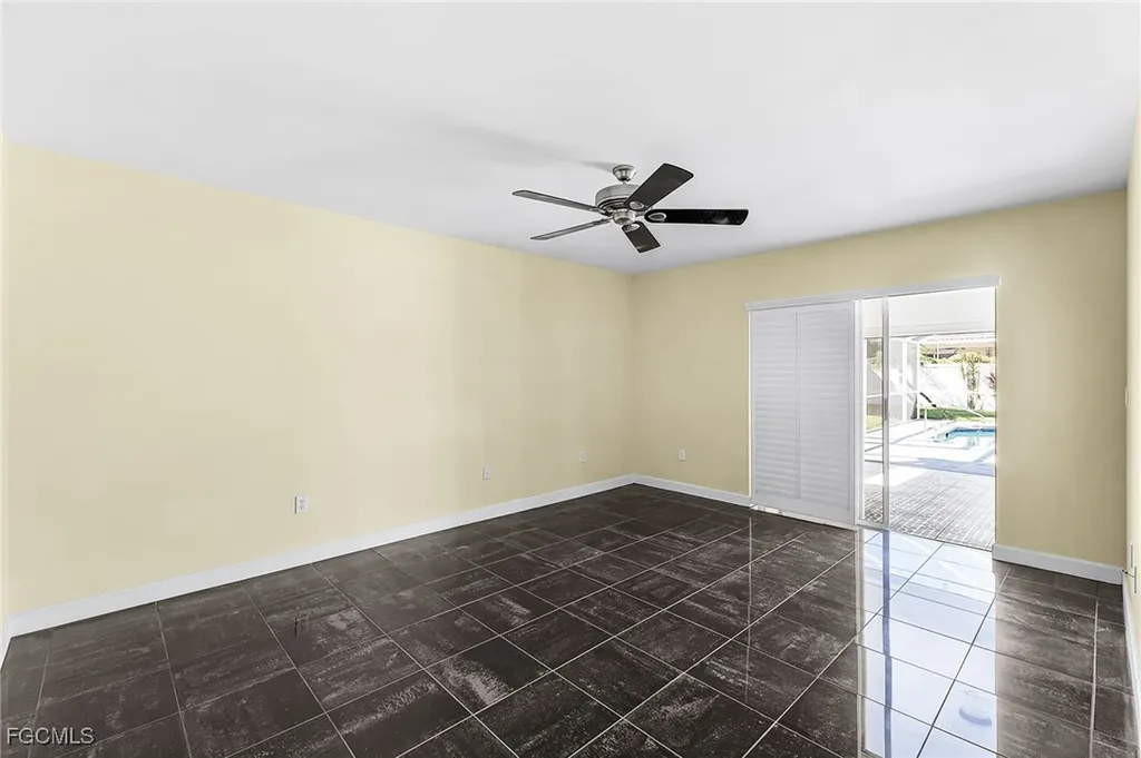 2822 SE 22nd Place Cape Coral FL 33904