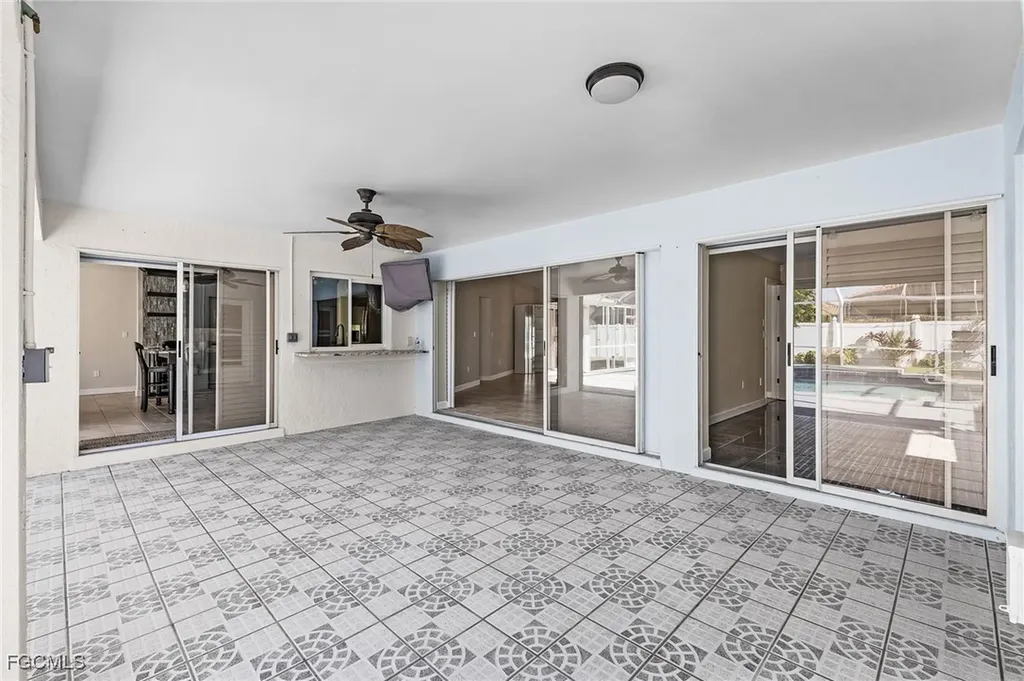 2822 SE 22nd Place Cape Coral FL 33904