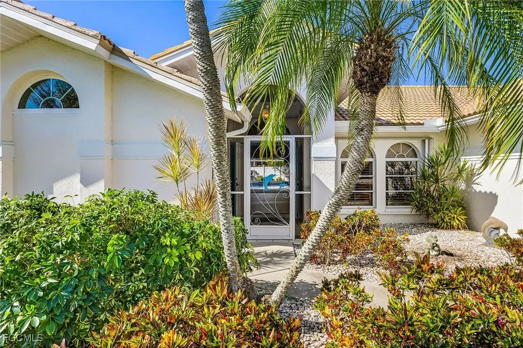 2822 SE 22nd Place Cape Coral FL 33904
