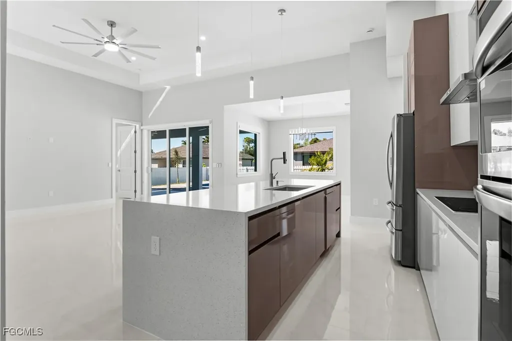 3114 Chiquita Boulevard N Cape Coral FL 33993