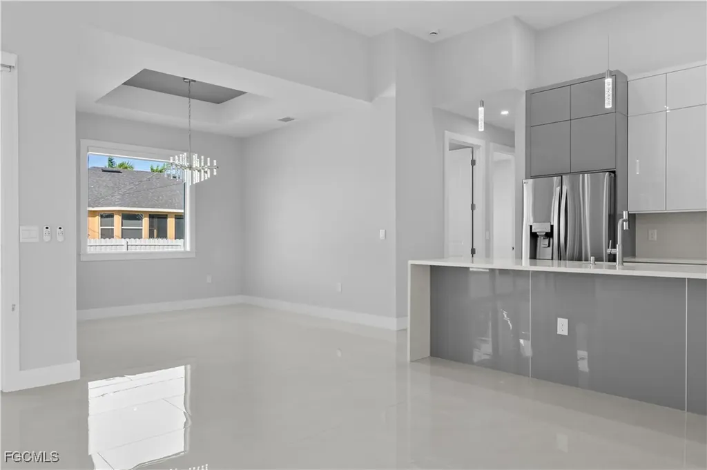2717 NW 4th Street Cape Coral FL 33993