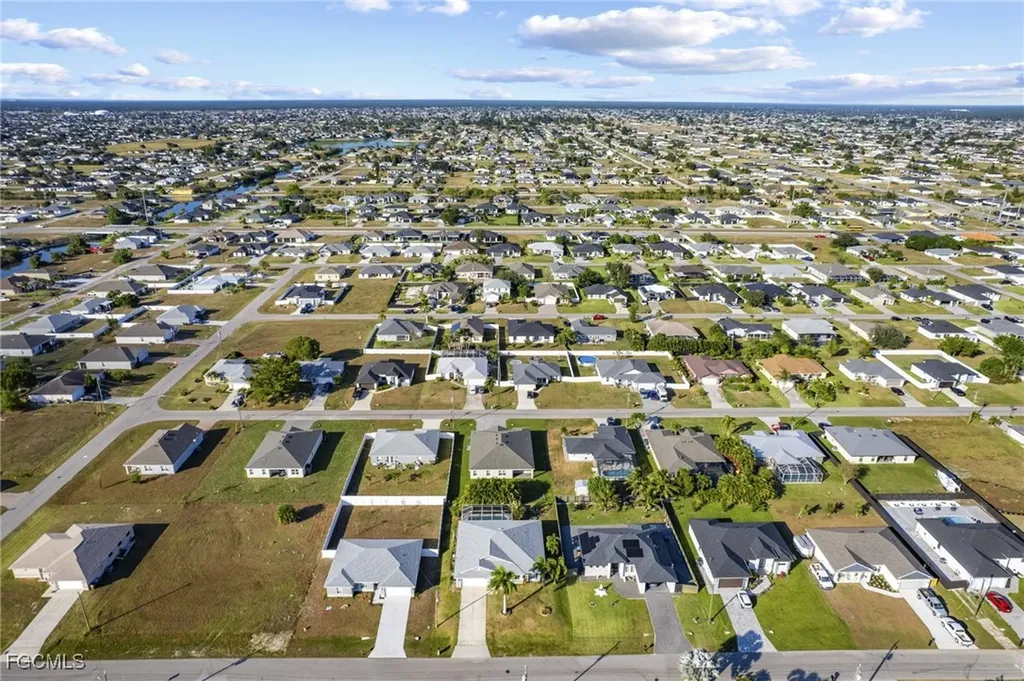 131 NW 6th Street Cape Coral FL 33993