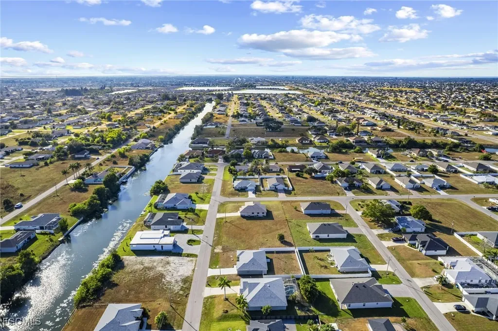 131 NW 6th Street Cape Coral FL 33993