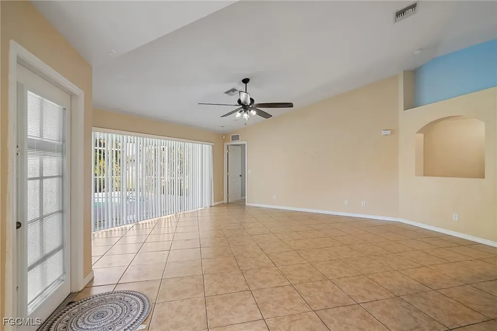 131 NW 6th Street Cape Coral FL 33993