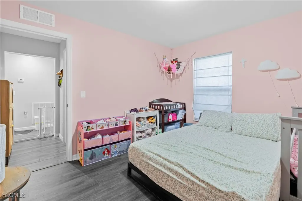 216 Des Cartes Street Fort Myers FL 33913