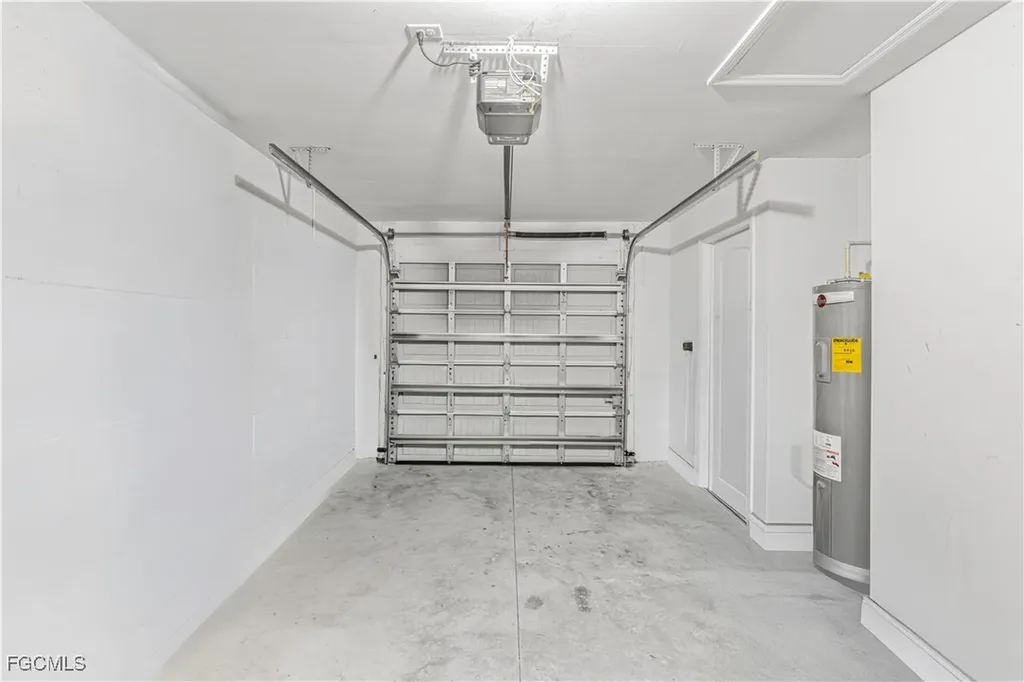 216 Des Cartes Street Fort Myers FL 33913