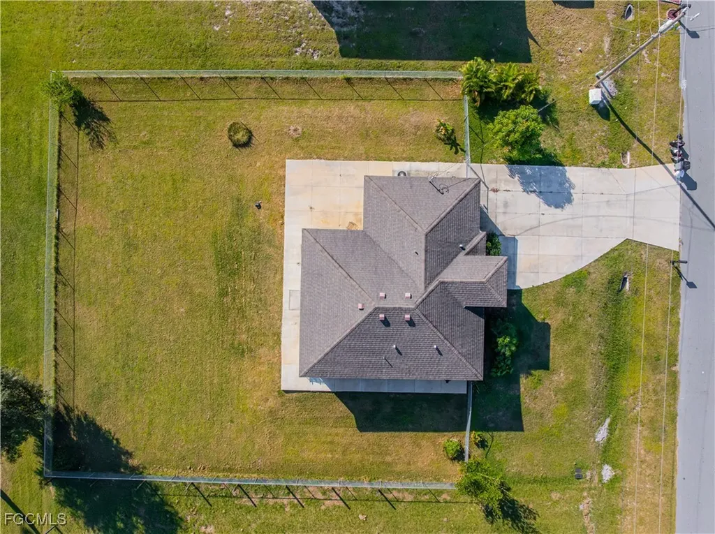 216 Des Cartes Street Fort Myers FL 33913