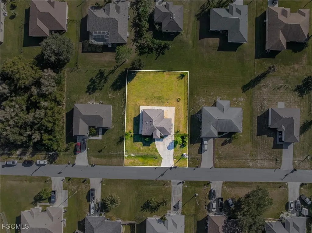 216 Des Cartes Street Fort Myers FL 33913