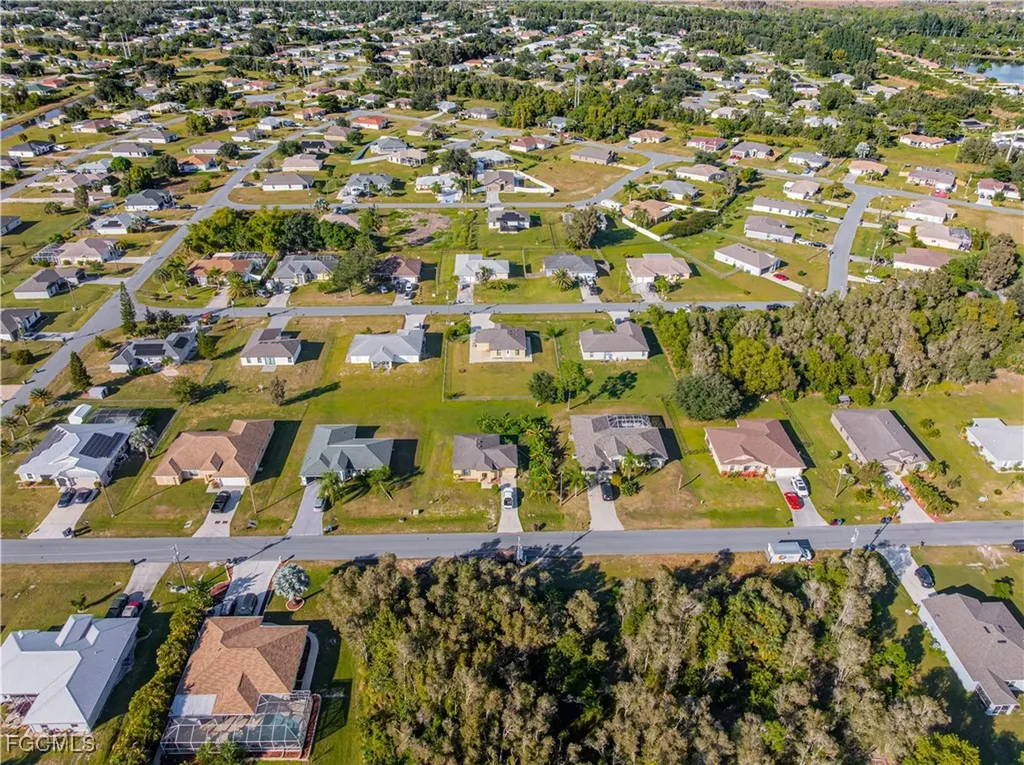 216 Des Cartes Street Fort Myers FL 33913