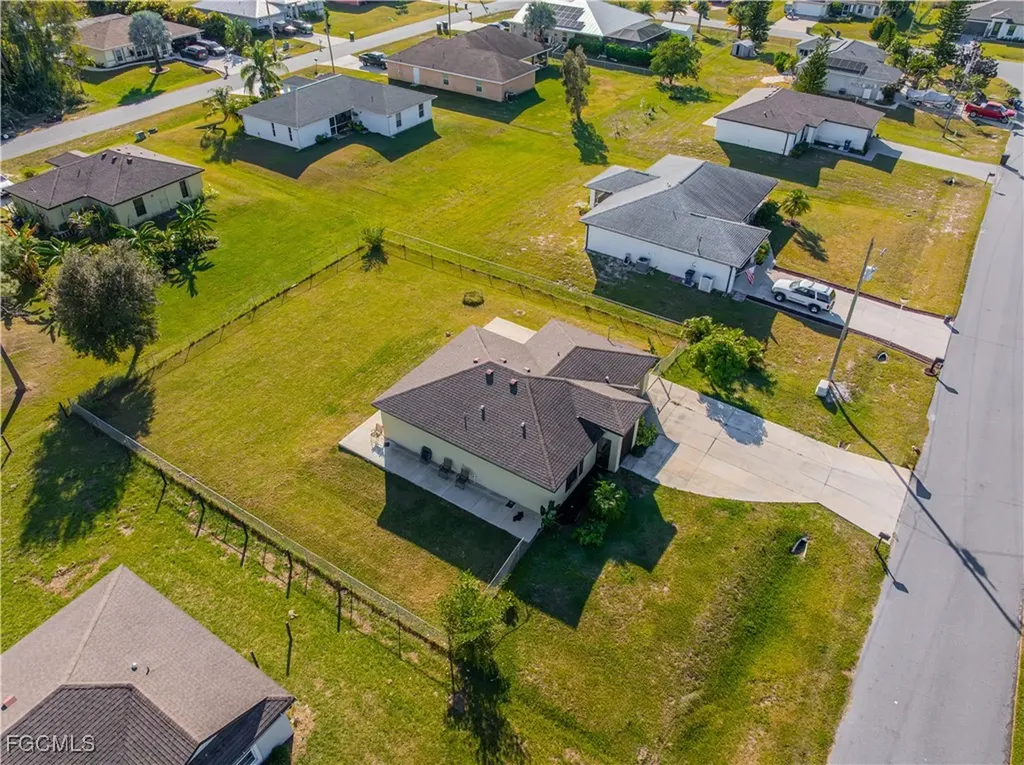 216 Des Cartes Street Fort Myers FL 33913